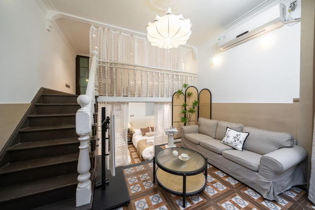Hills & Serendipity Family Boutique Near Line13 Mid Huaihai Road * Shanghai